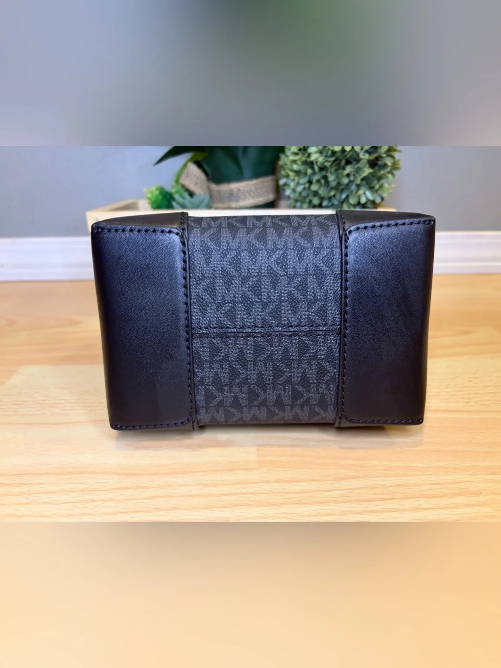 Michael Kors Black Mercer Small Bucket Crossbody Bag